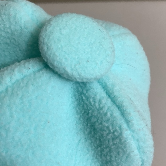 Vintage Winnie The Pooh Warm Winter Fleece Hat 0-3 Months Ear Warmers Strap - Picture 4 of 7